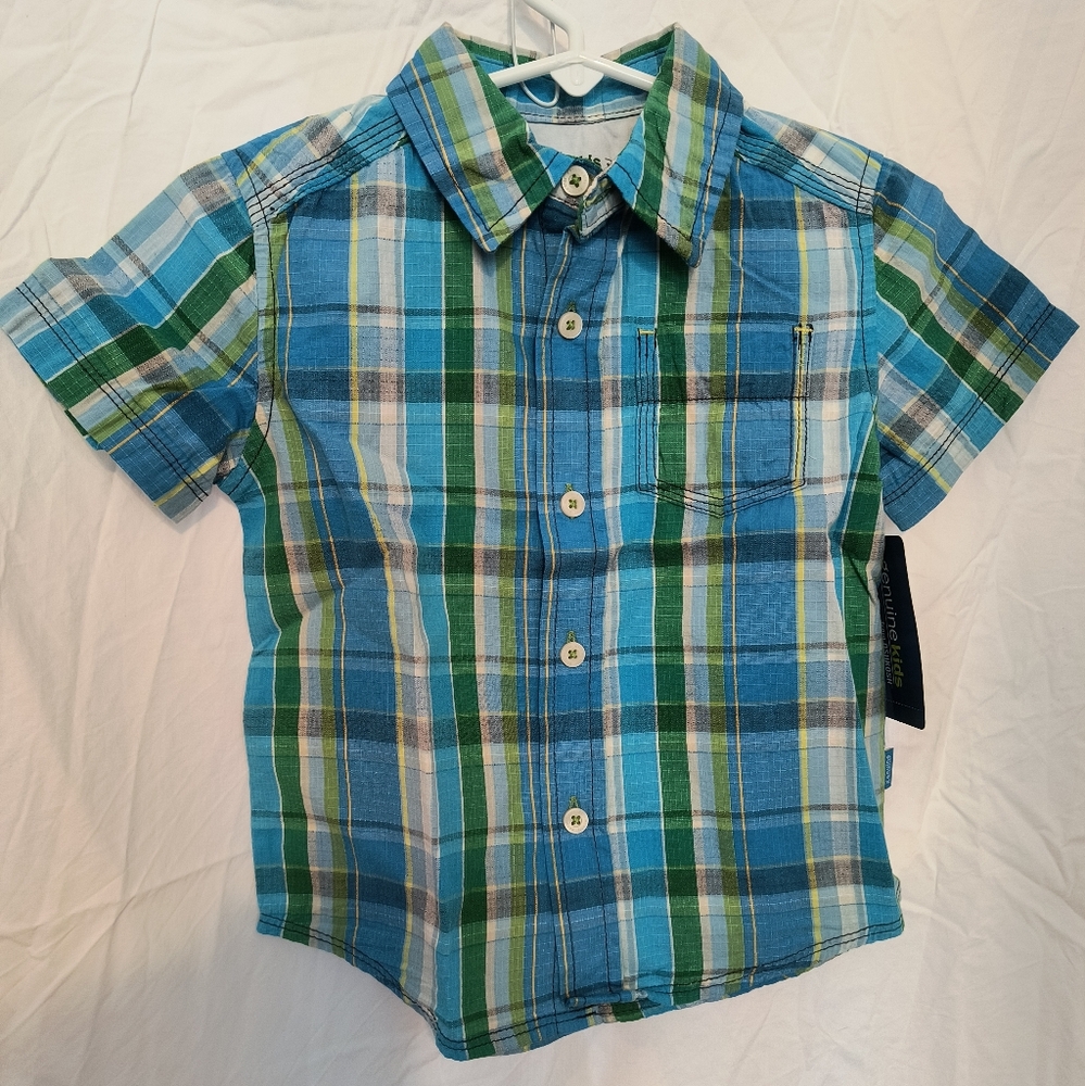 2 collared button down shirts size 3T